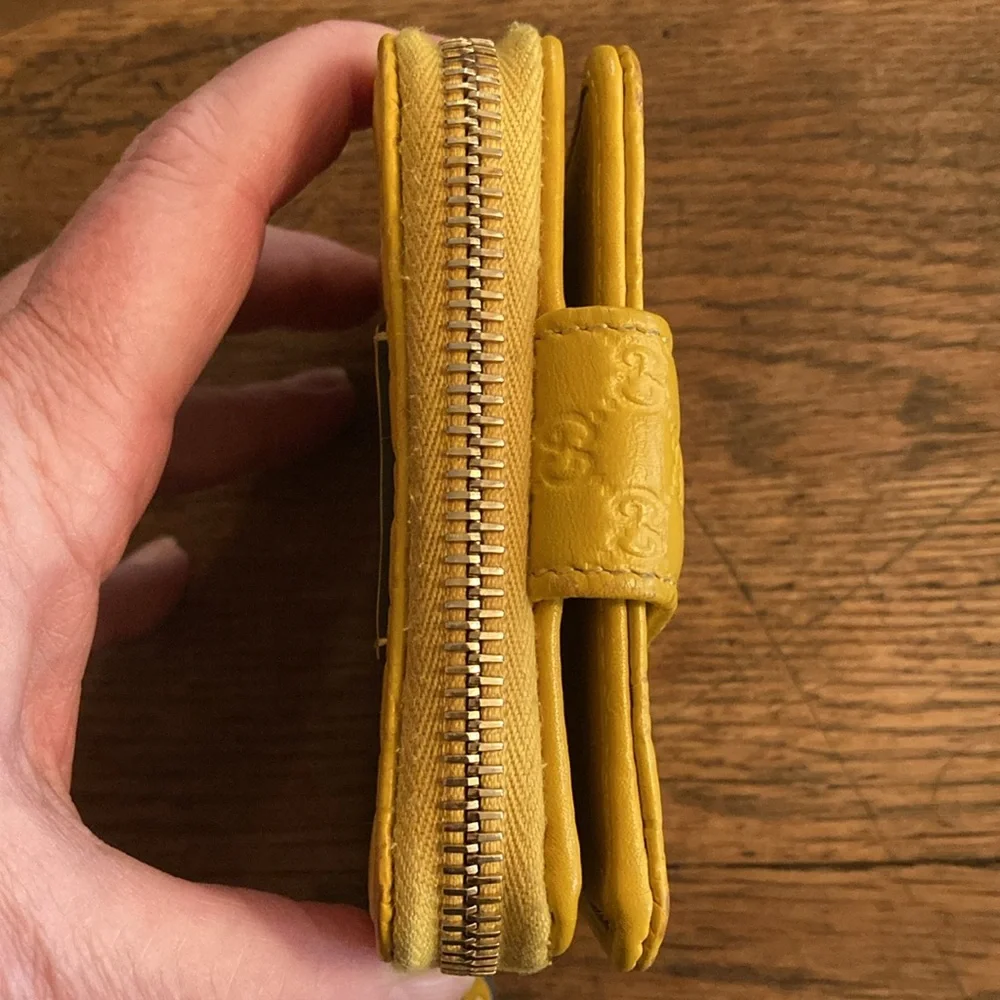 Gucci MicroGuccissima Compact GG Monogram Zip Wallet EUC - Picture 3 of 11